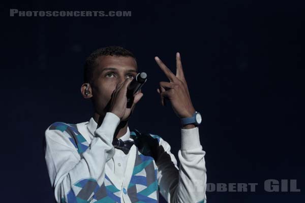 STROMAE - 2011-07-01 - BELFORT - Presqu'ile du Malsaucy - 